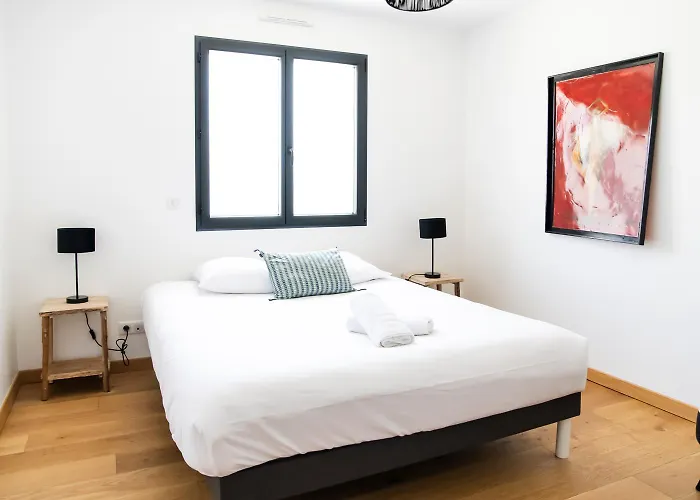 Superbe Avec Piscine Villa *