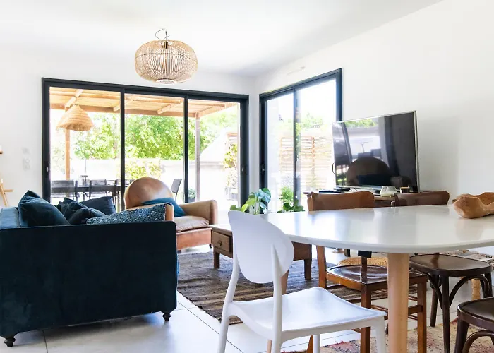 Superbe Avec Piscine Villa